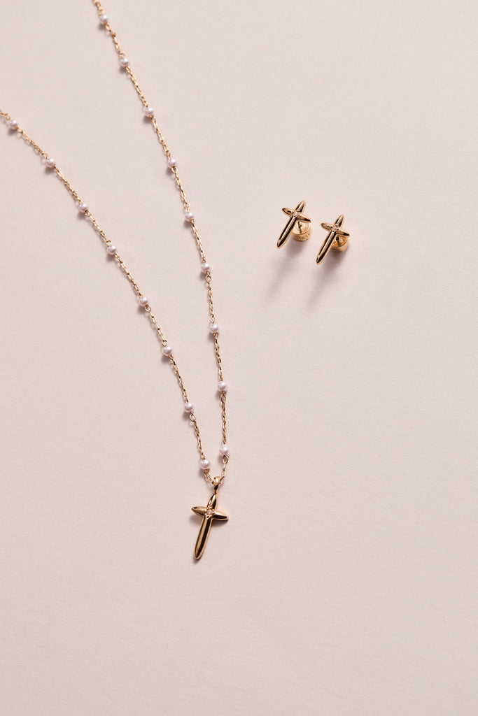 Cross 4:13 Pearl Rosary Chain Pendant Necklace