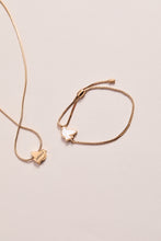 Load image into Gallery viewer, Dove 'Peace' Mother of Pearl Pull Chain Bracelet
