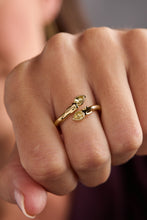 Load image into Gallery viewer, Harry Potter™ Great Hall Candle Wrap Ring