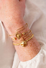Load image into Gallery viewer, Heartburst Charm Bangle