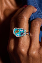 Load image into Gallery viewer, Polly Pocket™ Limited Edition Pool Party Ring