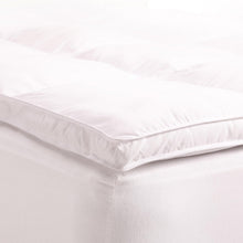 Load image into Gallery viewer, Queen size Down Alternative Mattress Topper