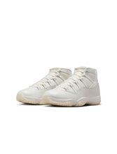 Load image into Gallery viewer, Air Jordan Womens 11 Retro - Pearl