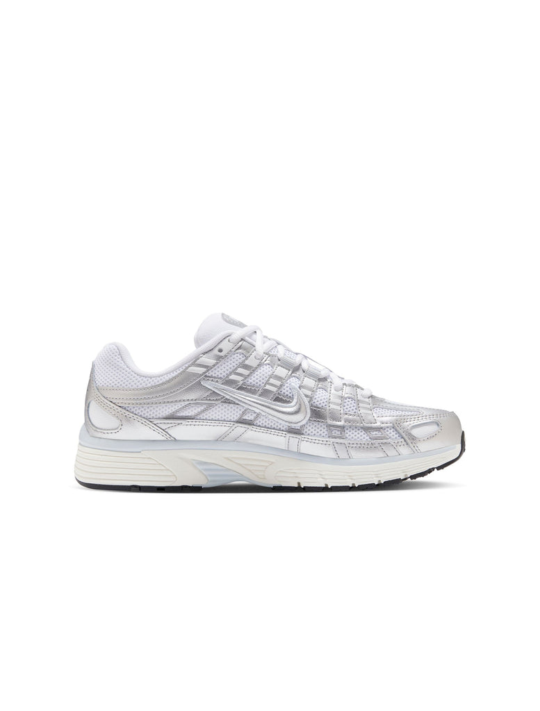 Nike Womens P-6000 - White/Metallic Silver