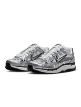 Load image into Gallery viewer, Nike Mens P-6000 - Metallic Silver