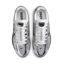 Load image into Gallery viewer, Nike Mens P-6000 - Metallic Silver