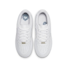 Load image into Gallery viewer, Nike Big Kids Air Force 1 LE – Triple White