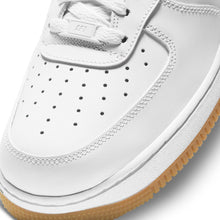 Load image into Gallery viewer, Nike Men’s Air Force 1 '07 - White/Gum