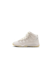 Load image into Gallery viewer, Air Jordan (PS) 11 Retro - Pearl