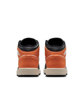 Load image into Gallery viewer, Air Jordan Big Kids 1 Mid - Starfish
