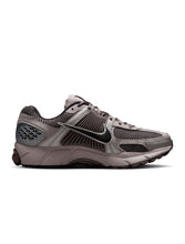 Load image into Gallery viewer, Nike Mens Zoom Vomero 5 - College Grey