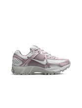 Load image into Gallery viewer, Nike Womens Zoom Vomero 5 - Off White