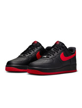 Load image into Gallery viewer, Nike Mens Air Force 1 '07 - Black/University Red