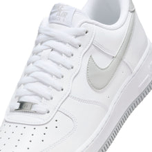 Load image into Gallery viewer, Nike Mens Air Force 1 '07 - White/Light Smoke Grey