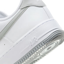 Load image into Gallery viewer, Nike Mens Air Force 1 '07 - White/Light Smoke Grey