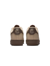 Load image into Gallery viewer, Nike Mens Air Force 1 '07 - Rattan