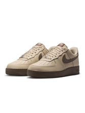 Load image into Gallery viewer, Nike Mens Air Force 1 '07 - Rattan