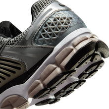 Load image into Gallery viewer, Nike Mens Zoom Vomero 5 - Metallic Silver