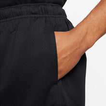 Load image into Gallery viewer, Nike Mens Club Mesh Flow Shorts - Black