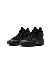 Load image into Gallery viewer, Nike Big Kids Little Posite One- Black/Anthracite