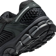 Load image into Gallery viewer, Nike Womens Zoom Vomero 5 - Black