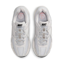 Load image into Gallery viewer, Nike Womens Zoom Vomero 5 - Triple White