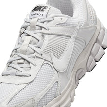 Load image into Gallery viewer, Nike Womens Zoom Vomero 5 - Triple White