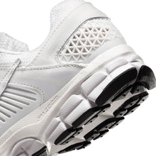 Load image into Gallery viewer, Nike Womens Zoom Vomero 5 - Triple White