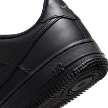 Load image into Gallery viewer, Nike Big Kids Air Force 1 LE - Black