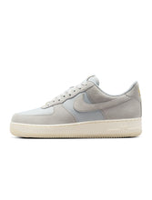 Load image into Gallery viewer, Nike Men's Air Force 1 '07 LV8 - Light Smoke Grey