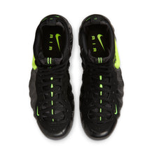 Load image into Gallery viewer, Nike Mens Air Foamposite Pro - Black/Voltage