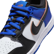 Load image into Gallery viewer, Nike (PS) Dunk Low SE - Upside Down Swoosh Knicks