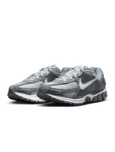 Load image into Gallery viewer, Nike Mens Zoom Vomero 5 - Cool Grey