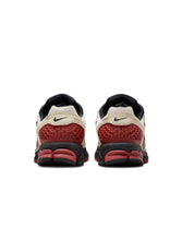 Load image into Gallery viewer, Nike Mens Zoom Vomero 5 - Desert Khaki/Black