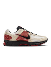 Load image into Gallery viewer, Nike Mens Zoom Vomero 5 - Desert Khaki/Black