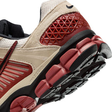 Load image into Gallery viewer, Nike Mens Zoom Vomero 5 - Desert Khaki/Black