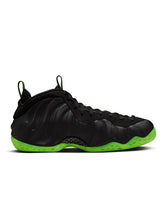 Load image into Gallery viewer, Nike Mens Air Foamposite One - Black/Volt