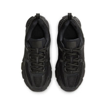Load image into Gallery viewer, Nike Big Kids Vomero 5 - Black
