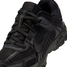 Load image into Gallery viewer, Nike (PS) Vomero 5 - Black