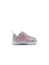 Load image into Gallery viewer, Nike (TD) Vomero 5 - Vast Grey/Soft Pink
