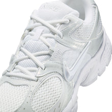 Load image into Gallery viewer, Nike Mens V5 RNR - White
