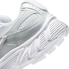 Load image into Gallery viewer, Nike Mens V5 RNR - White
