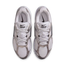 Load image into Gallery viewer, Nike Mens V5 RNR - White