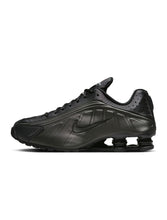Load image into Gallery viewer, Nike Mens Shox R4 - Black