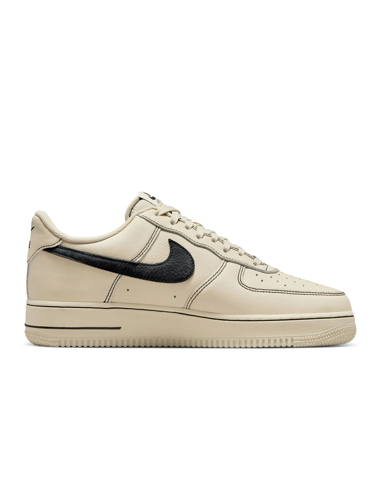 Nike Mens Air Force 1 '07 LV8 - Light Khaki