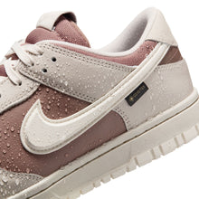 Load image into Gallery viewer, Nike Dunk Low Gore-Tex - Light Bone