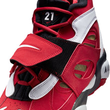 Load image into Gallery viewer, Nike Mens Air Diamond Turf 2 - Prime Red