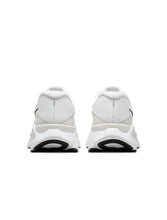 Load image into Gallery viewer, Nike Mens Structure Plus - White