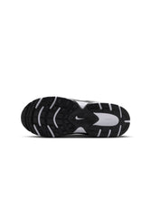 Load image into Gallery viewer, Nike Big Kids V5 RNR - Black