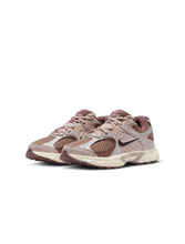 Load image into Gallery viewer, Nike Big Kids V5 Runner - Taupe Haze